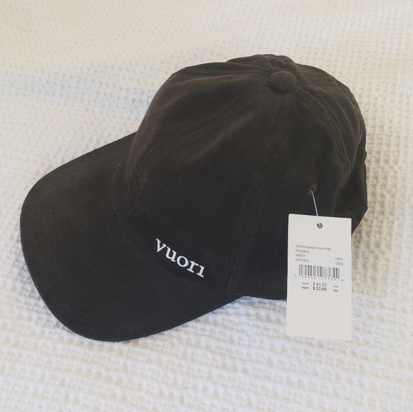 Vuori Performance Cordoroy (CORD) Hat in Green - Picture 3 of 5